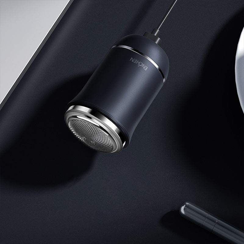 Traveller Mini shaver